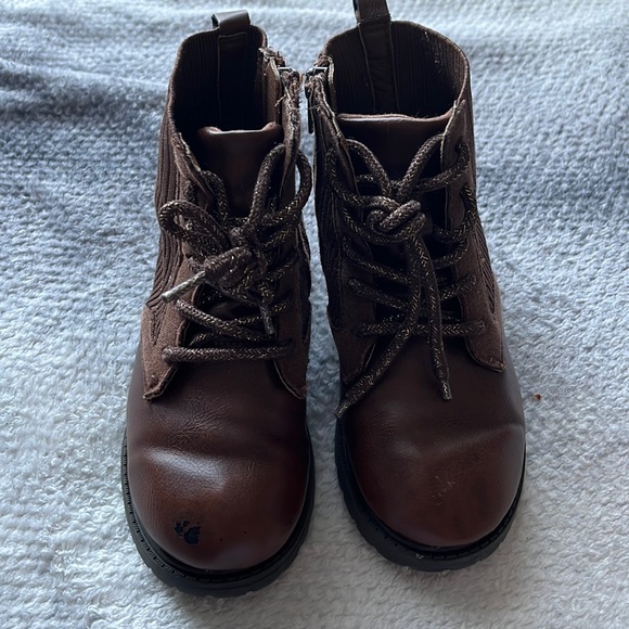 Carters girls brown boots size 11 - Picture 1 of 7